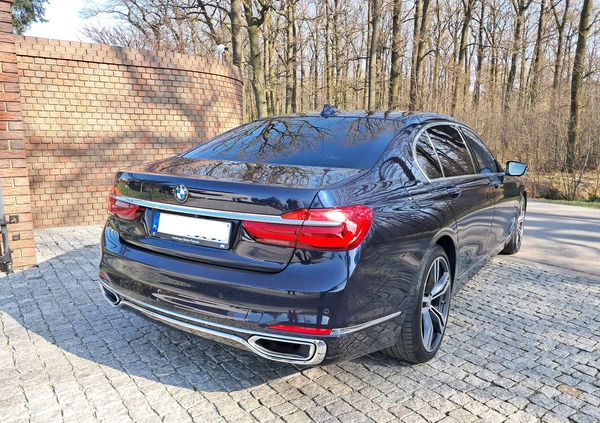 BMW Seria 7 cena 149000 przebieg: 251000, rok produkcji 2016 z Jarocin małe 46